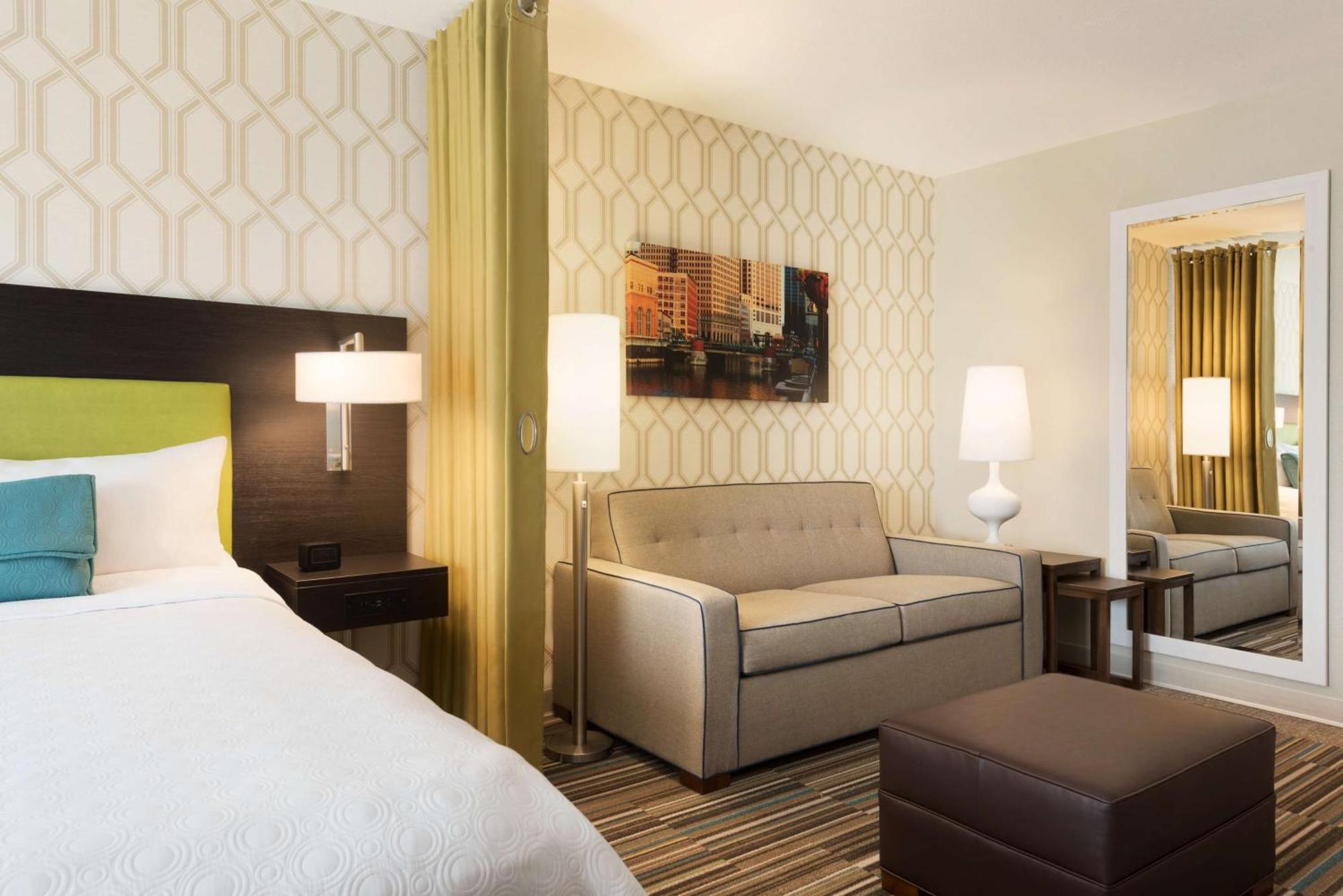 Home2 Suites By Hilton Milwaukee Brookfield Уокешо Экстерьер фото